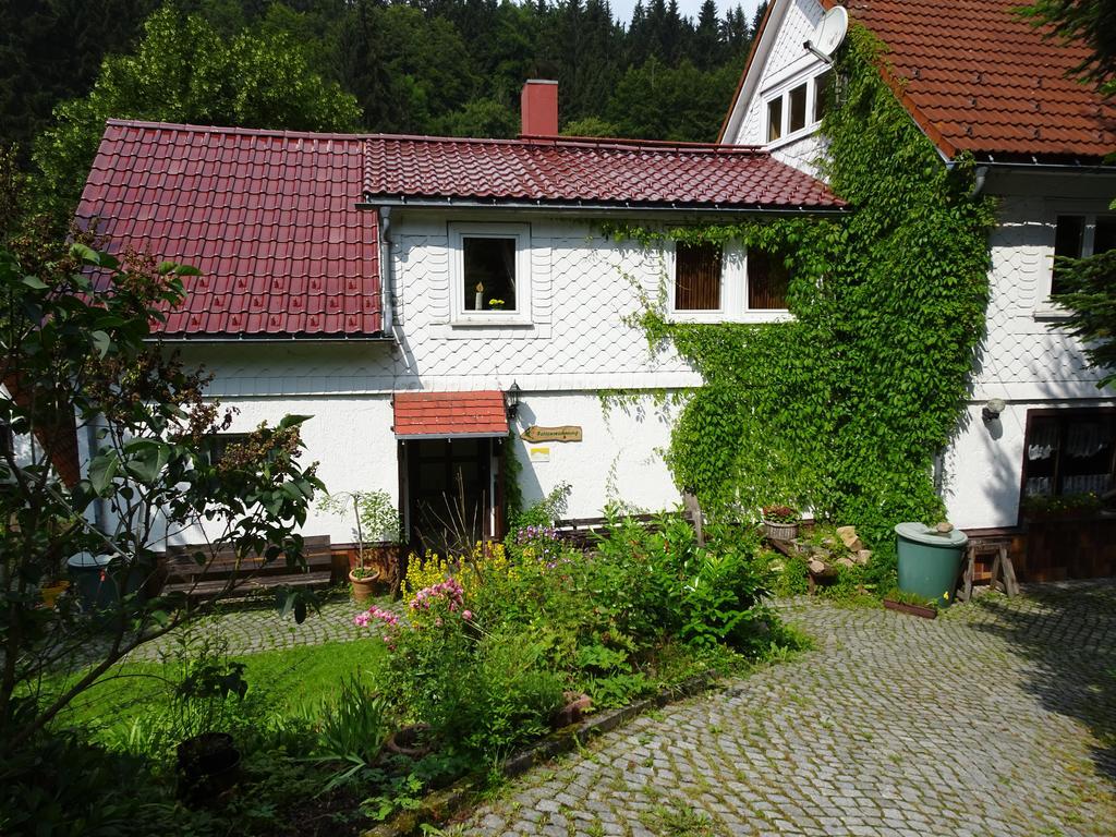 Ferienwohnung Bauer Alter Hammer Шмидефелд ам Ренщайг Екстериор снимка